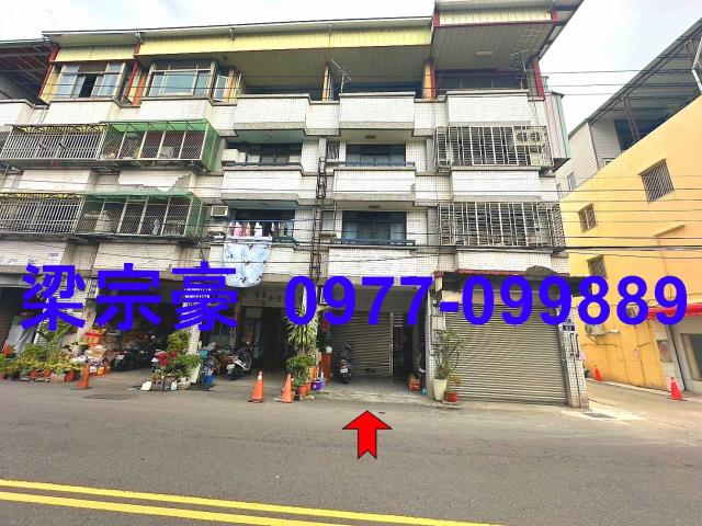 台中大里法拍透天-4