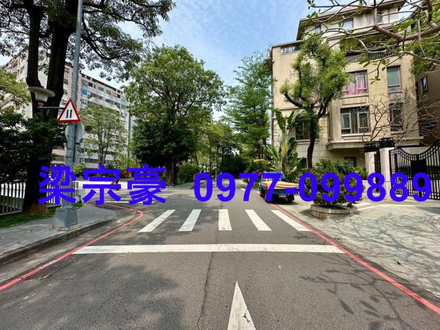 台中法拍透天-1